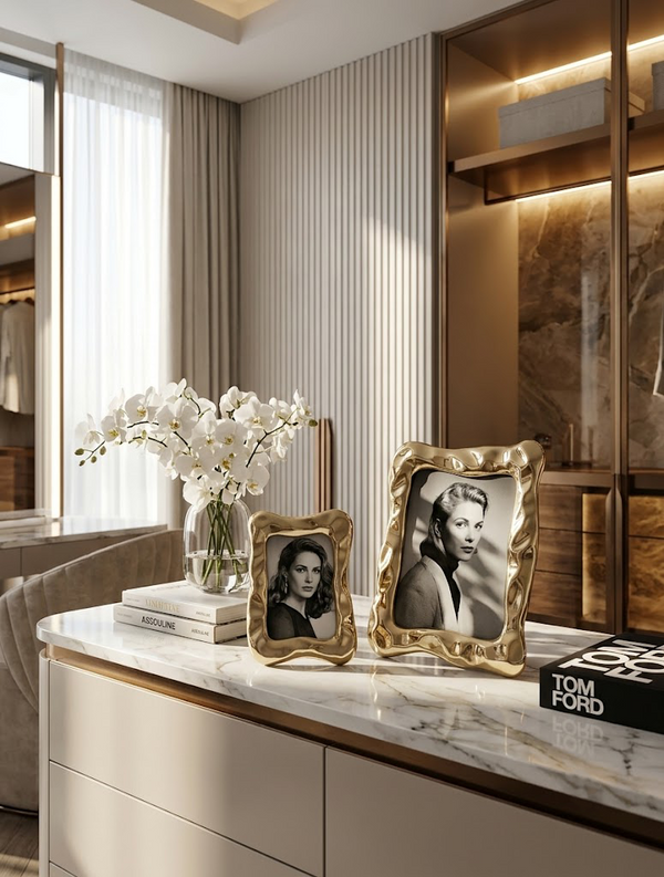Buy Photo Frames Online to Turn Memories Into Wall Art