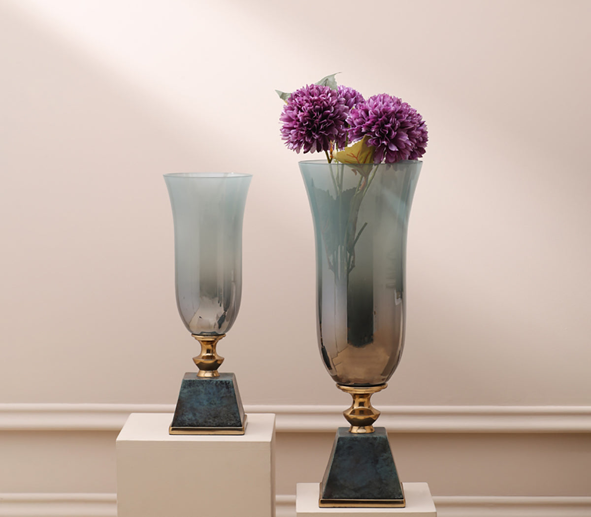 IRON LEGANT VASE