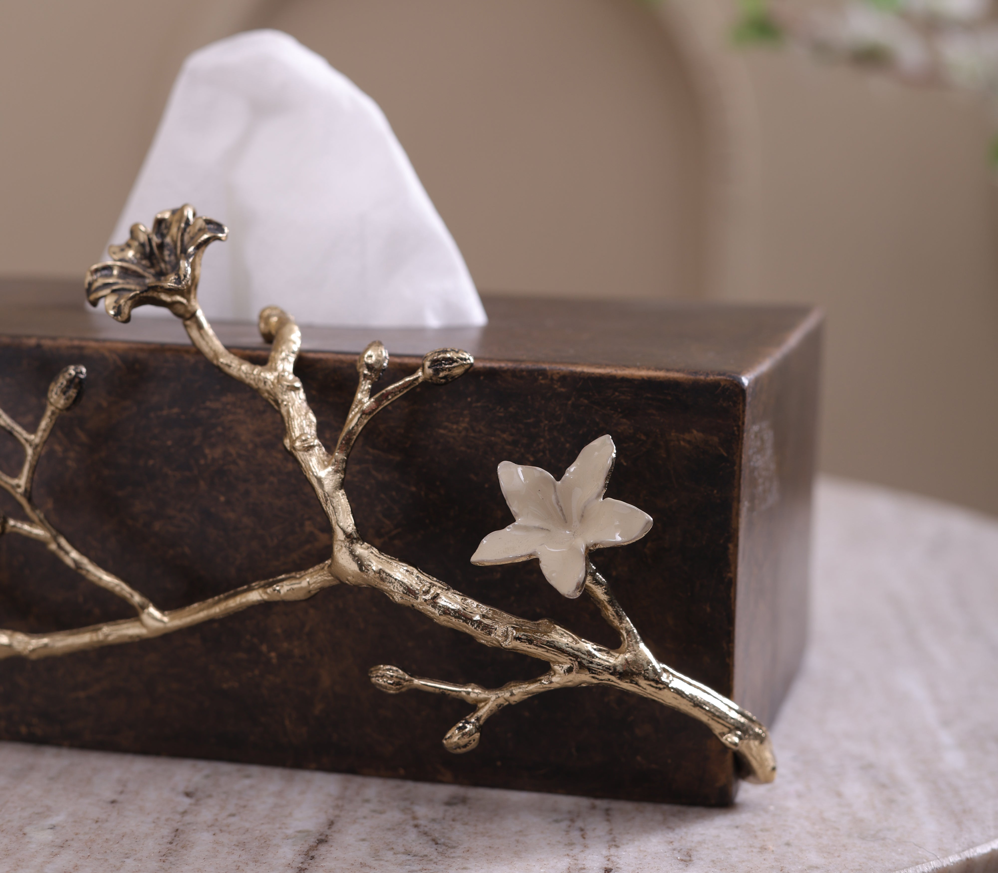 Hydrangea Tissue Holder