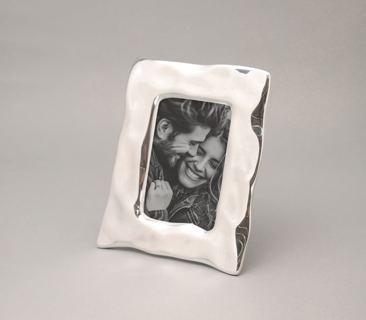 Regel Reflection Photo Frame (5"X7")