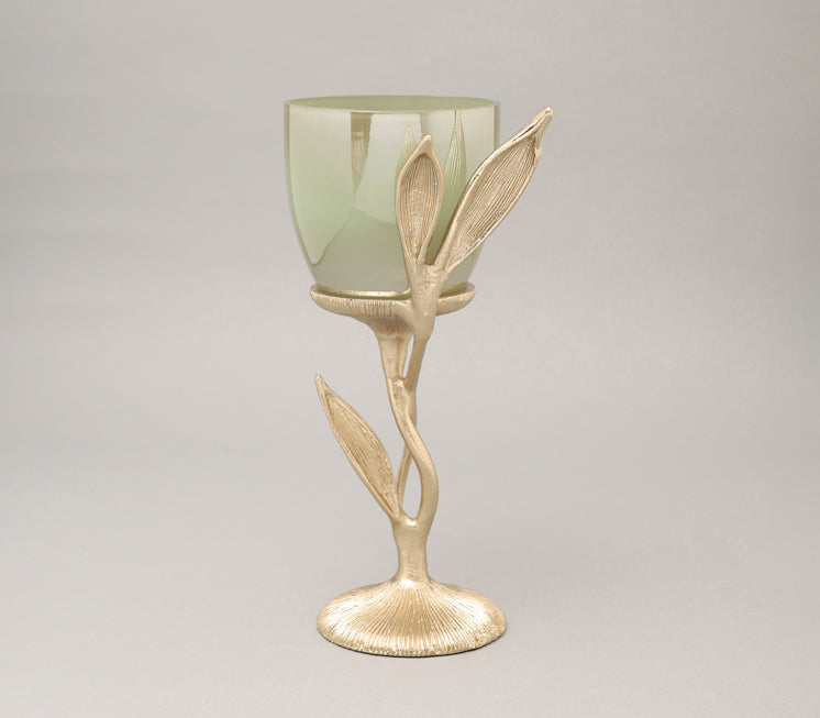 Enclosed Leaf Candle Holder