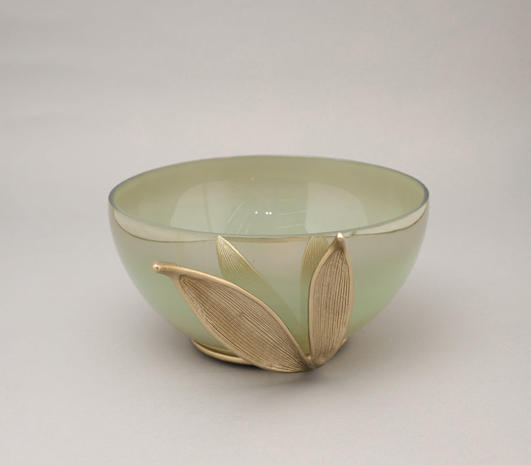 Enclosed Leaf Bowl