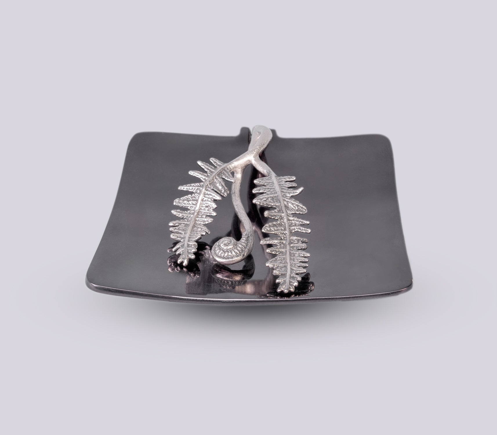 SILVER FERN SERVIETTE HOLDER