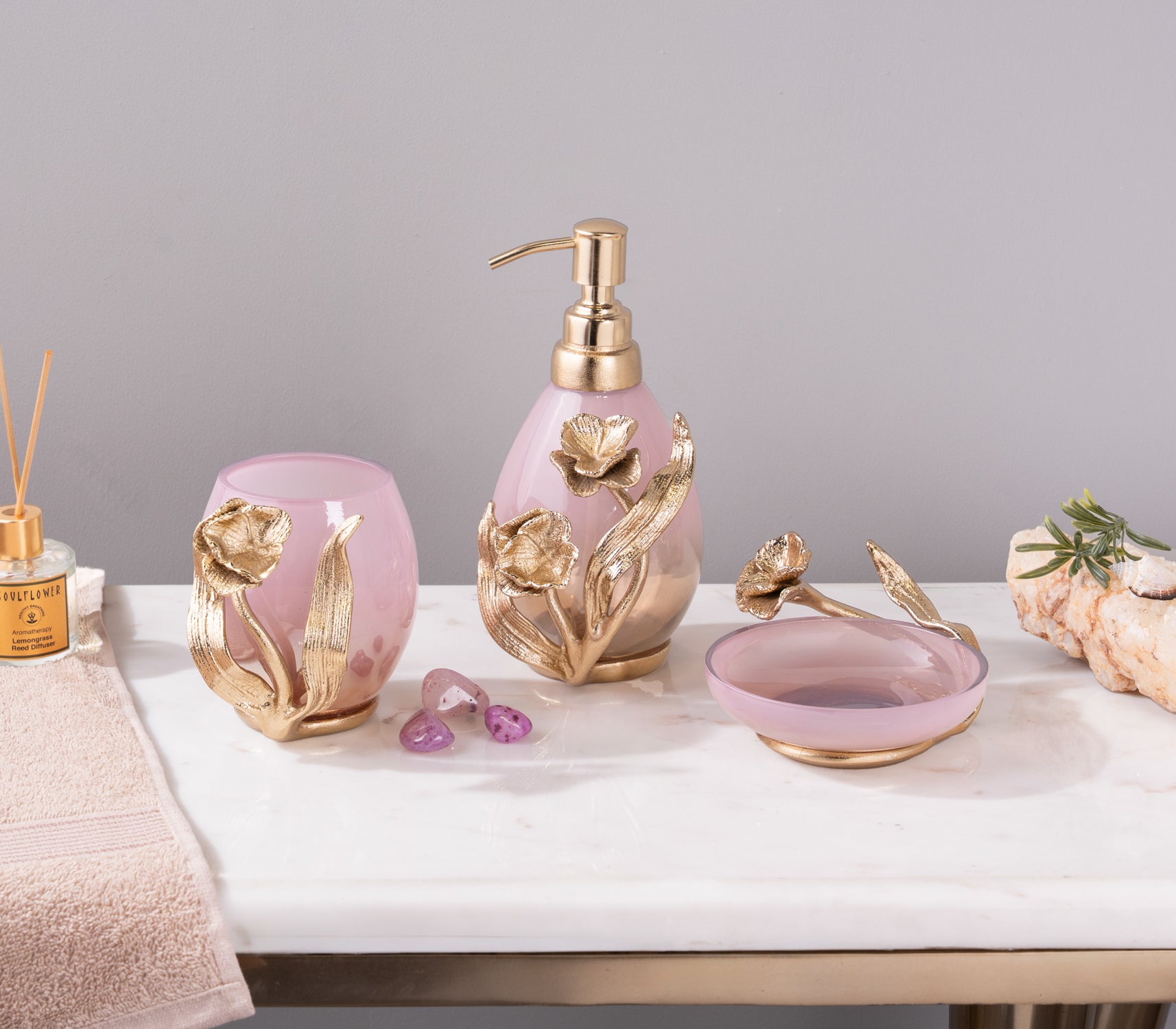 GOTHIC GLOW BATH SET