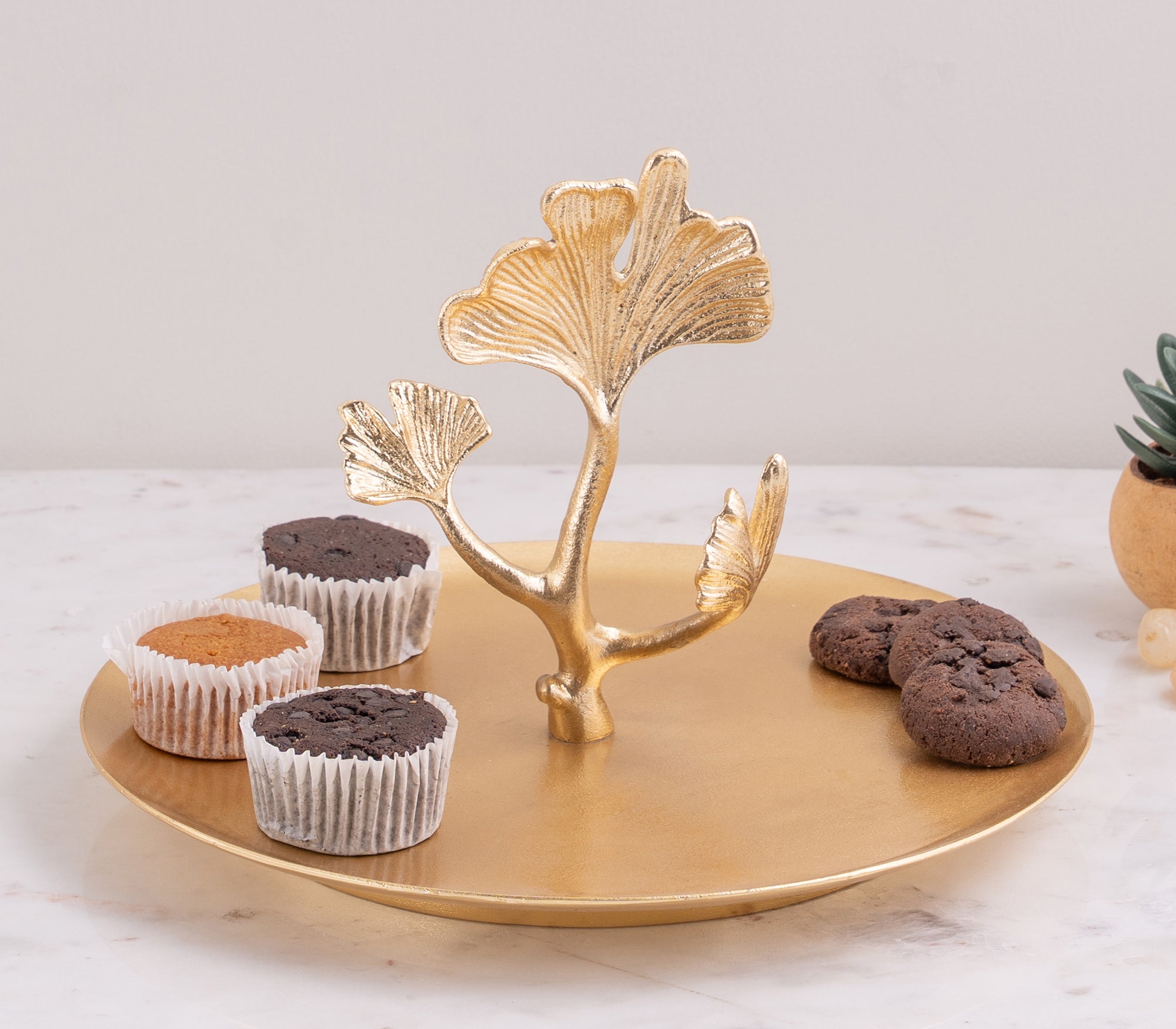 Gingko Leaf Cake Holder