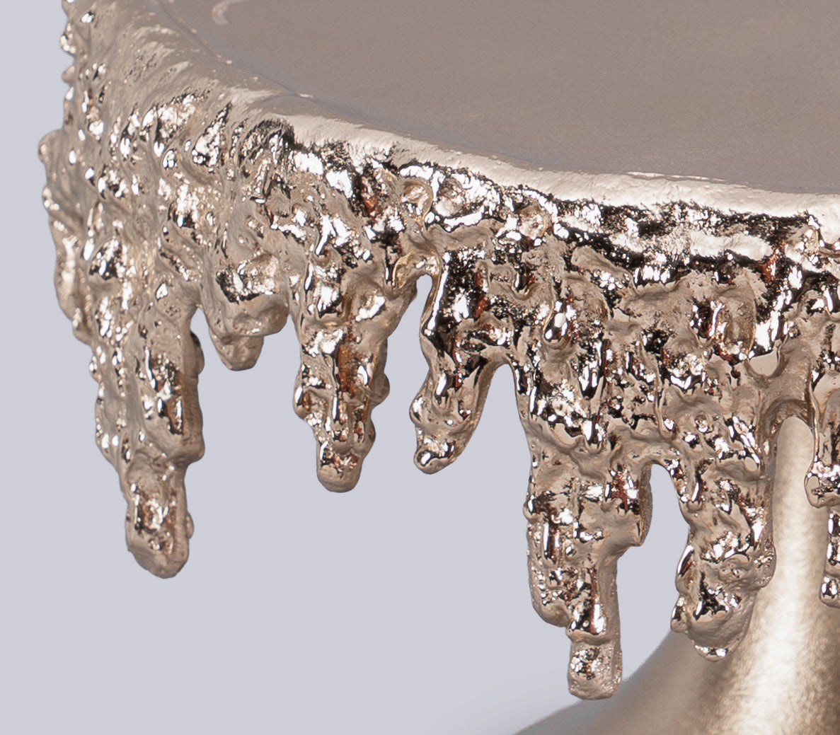 Wax & Wane Cake Holder