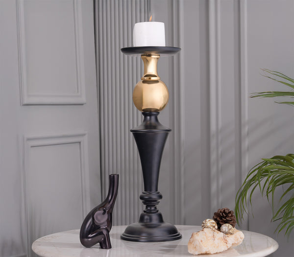 EXALTED CANDLE HOLDER