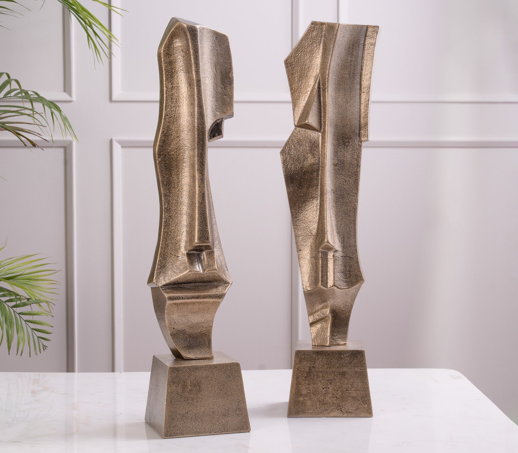 TWO FACED SCULPTURE