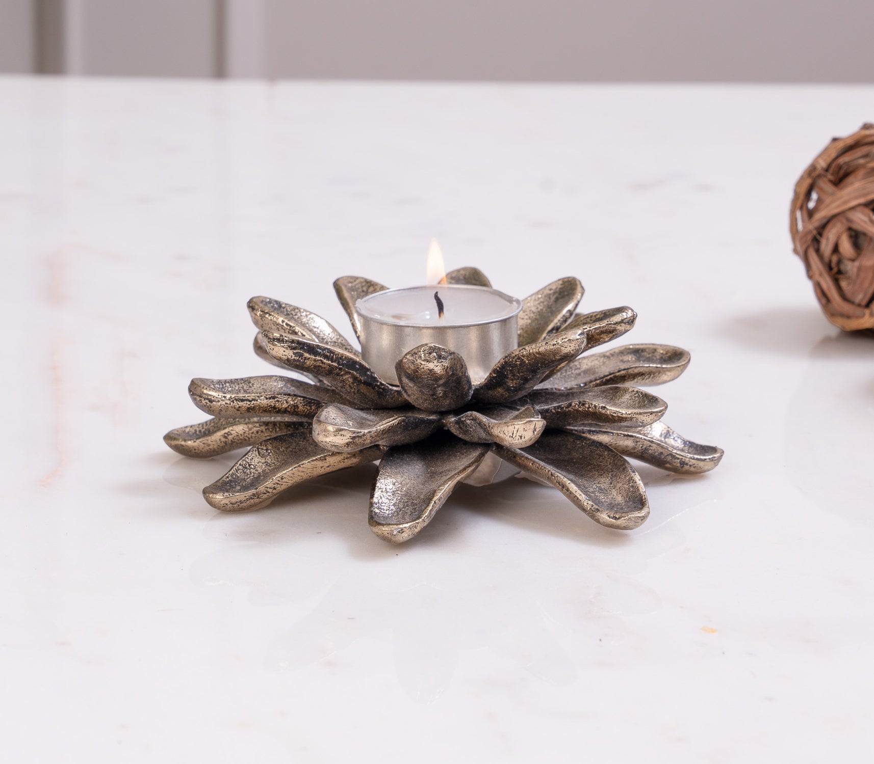 LUMINARA LOTUS T-LIGHT HOLDER