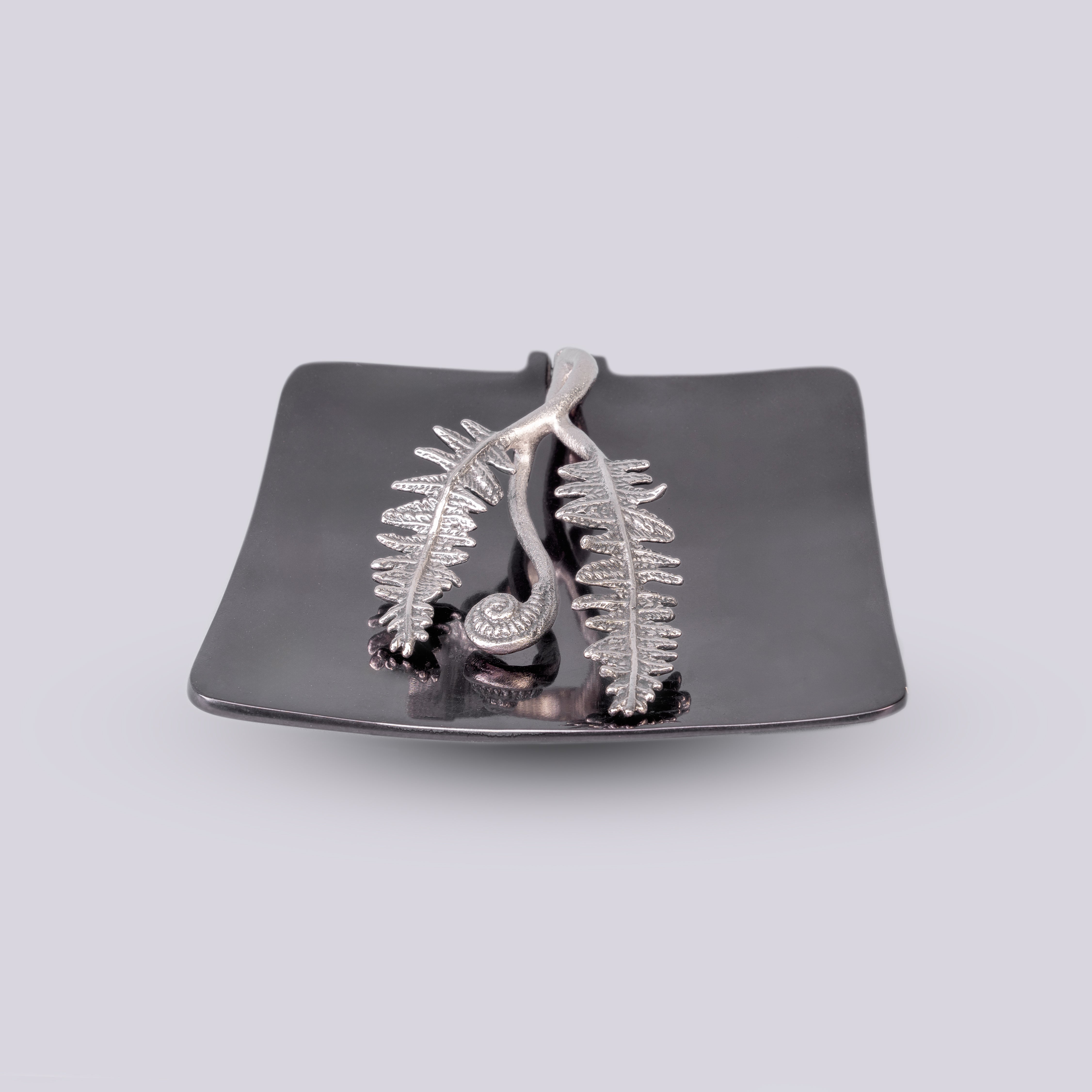 SILVER FERN SERVIETTE HOLDER