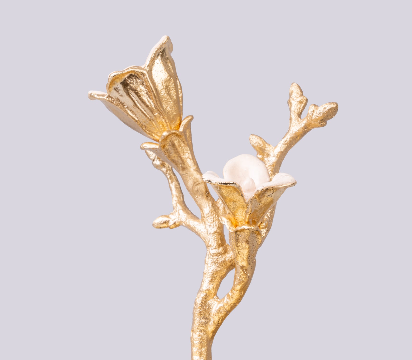 MAGNOLIA WHIRL CAKE HOLDER