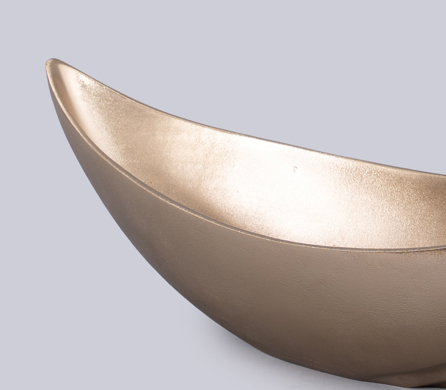 Swirl Elongated Bowl