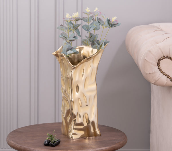The Ebony Vase