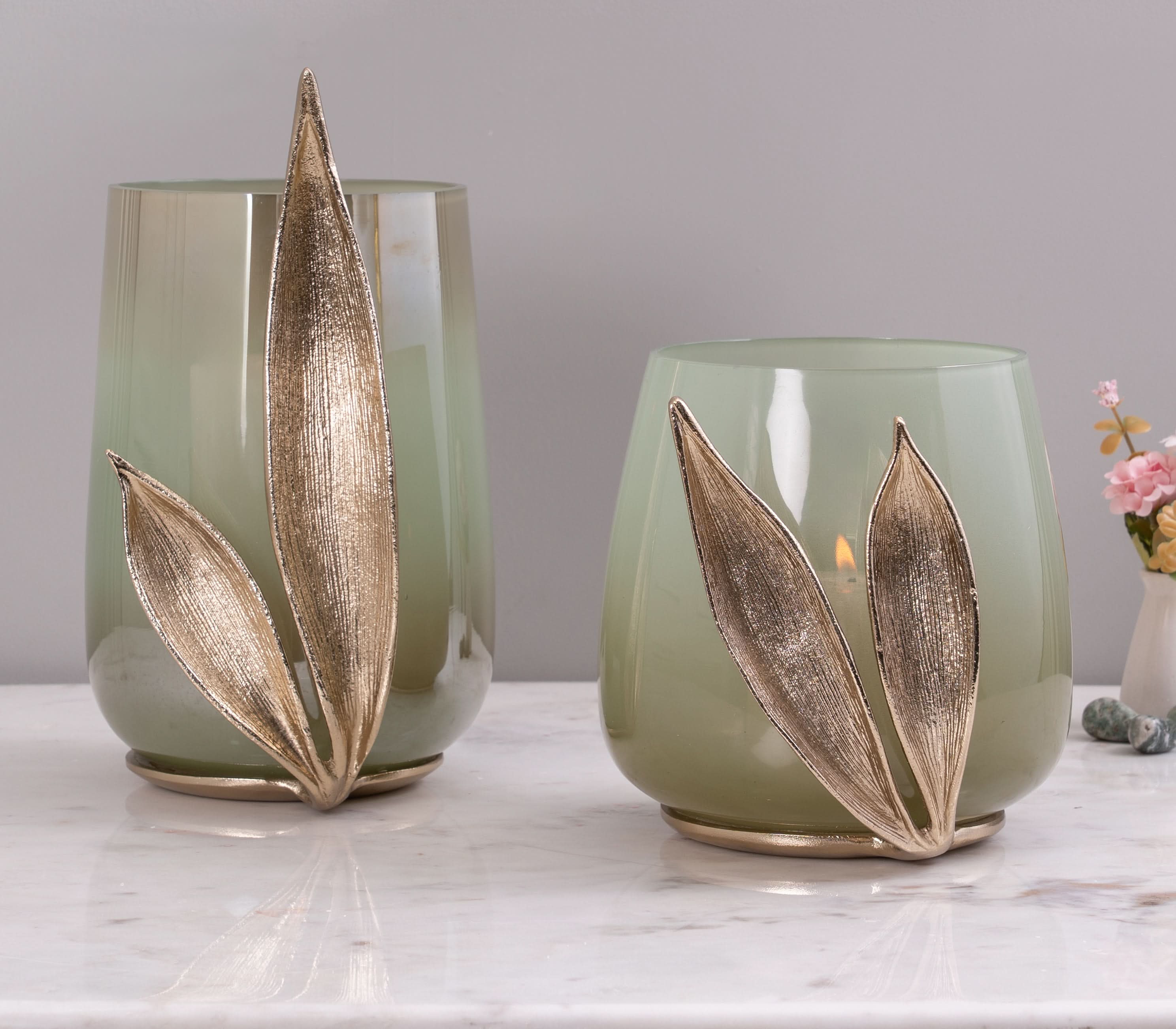 Enclosed Leaf Hurricane Candle Holder