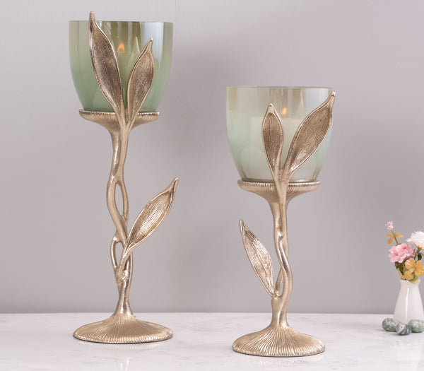Enclosed Leaf Candle Holder