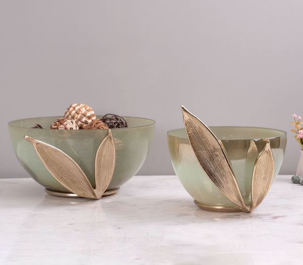 Enclosed Leaf Bowl