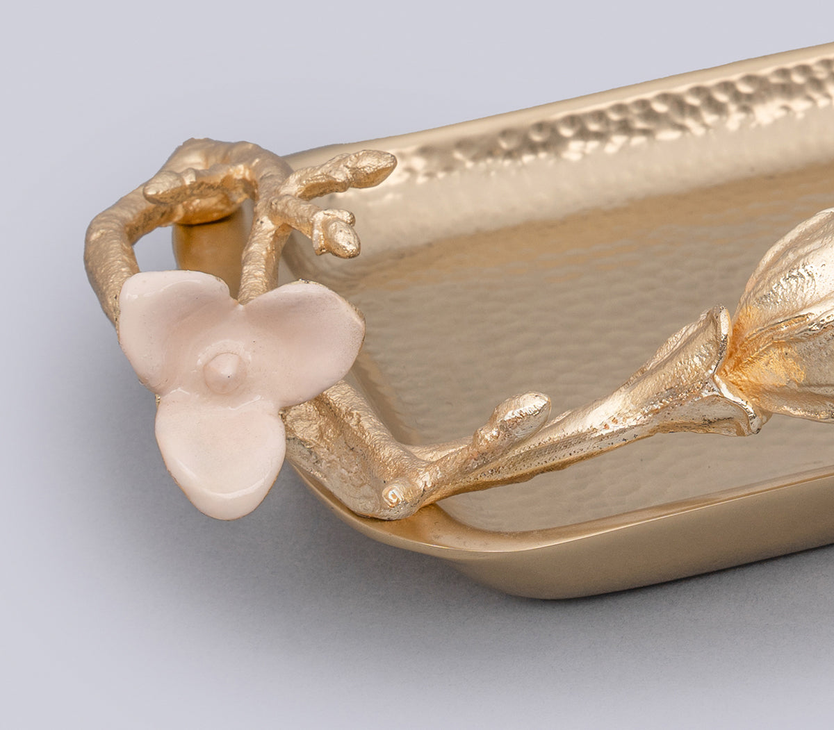 MAGNOLIA TRAY