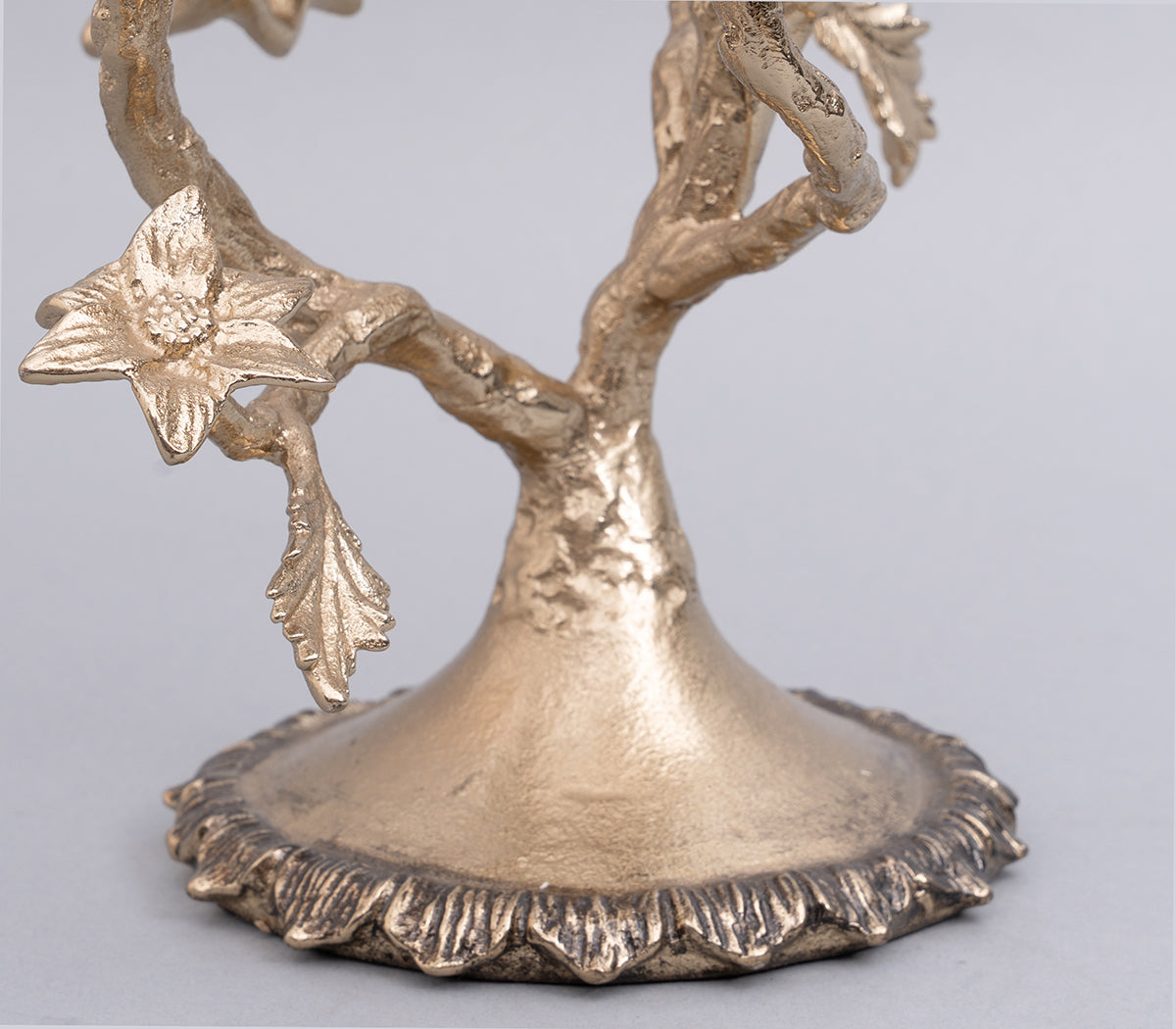 CALLIOPE CANDLE HOLDER