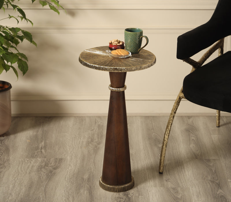 Oralia Martini Table