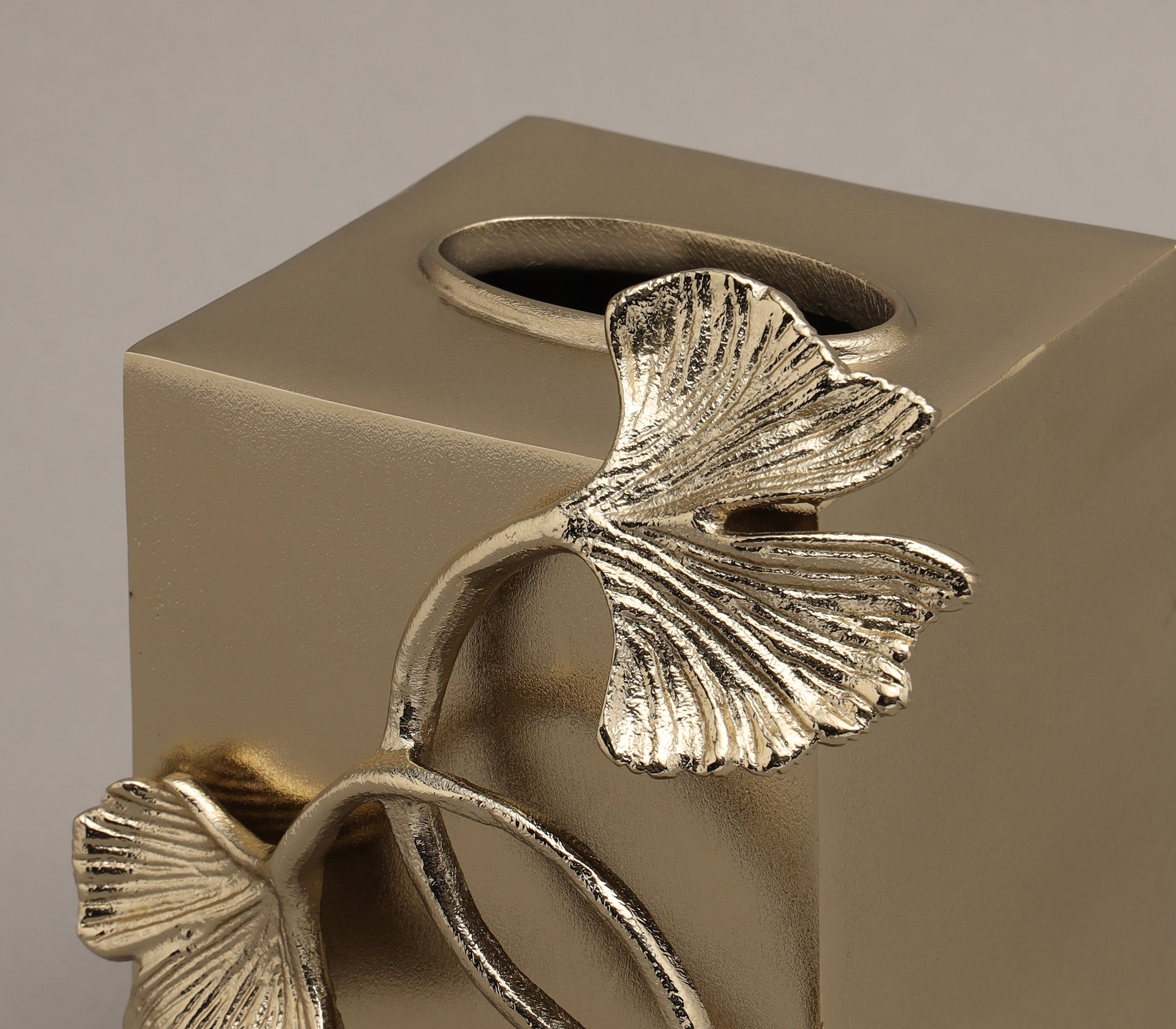 GINGKO TISSUE BOX