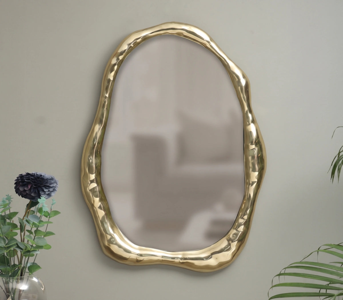 Regal Reflection Gold Mirror – Rabyana Design