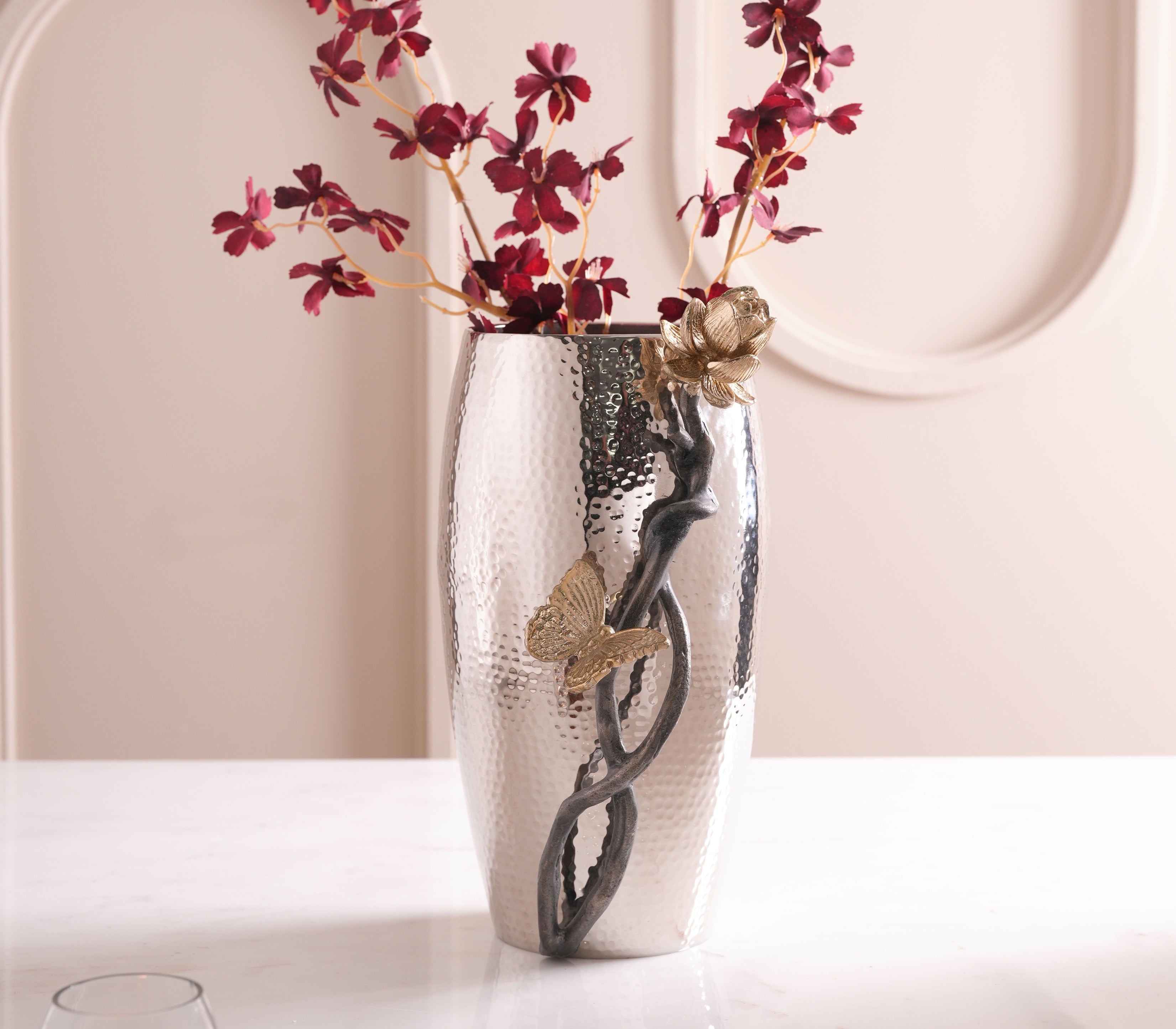 METAL PETAL VASE