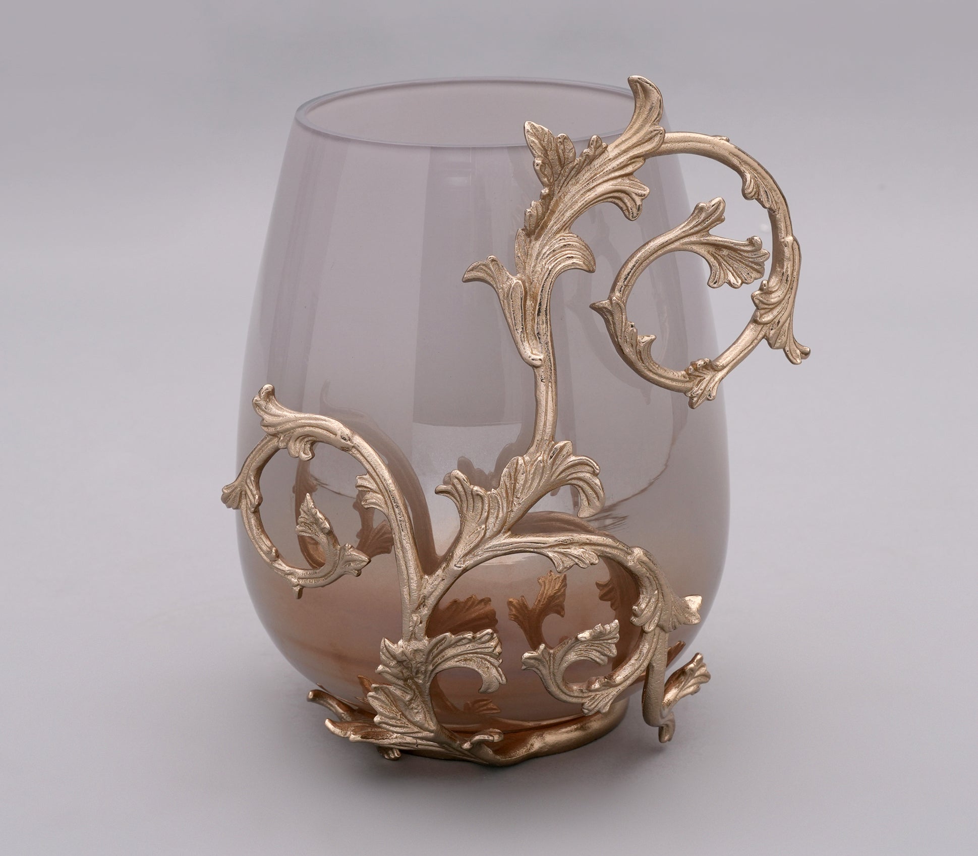 GRANDEUR CANDLE HOLDER