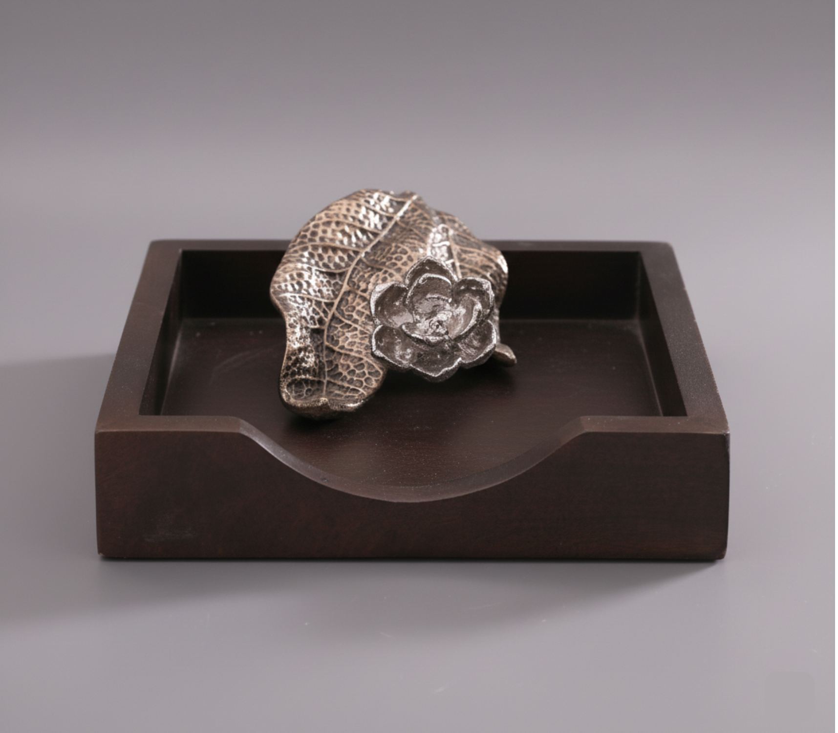 Lotus Luxe Serviette Holder