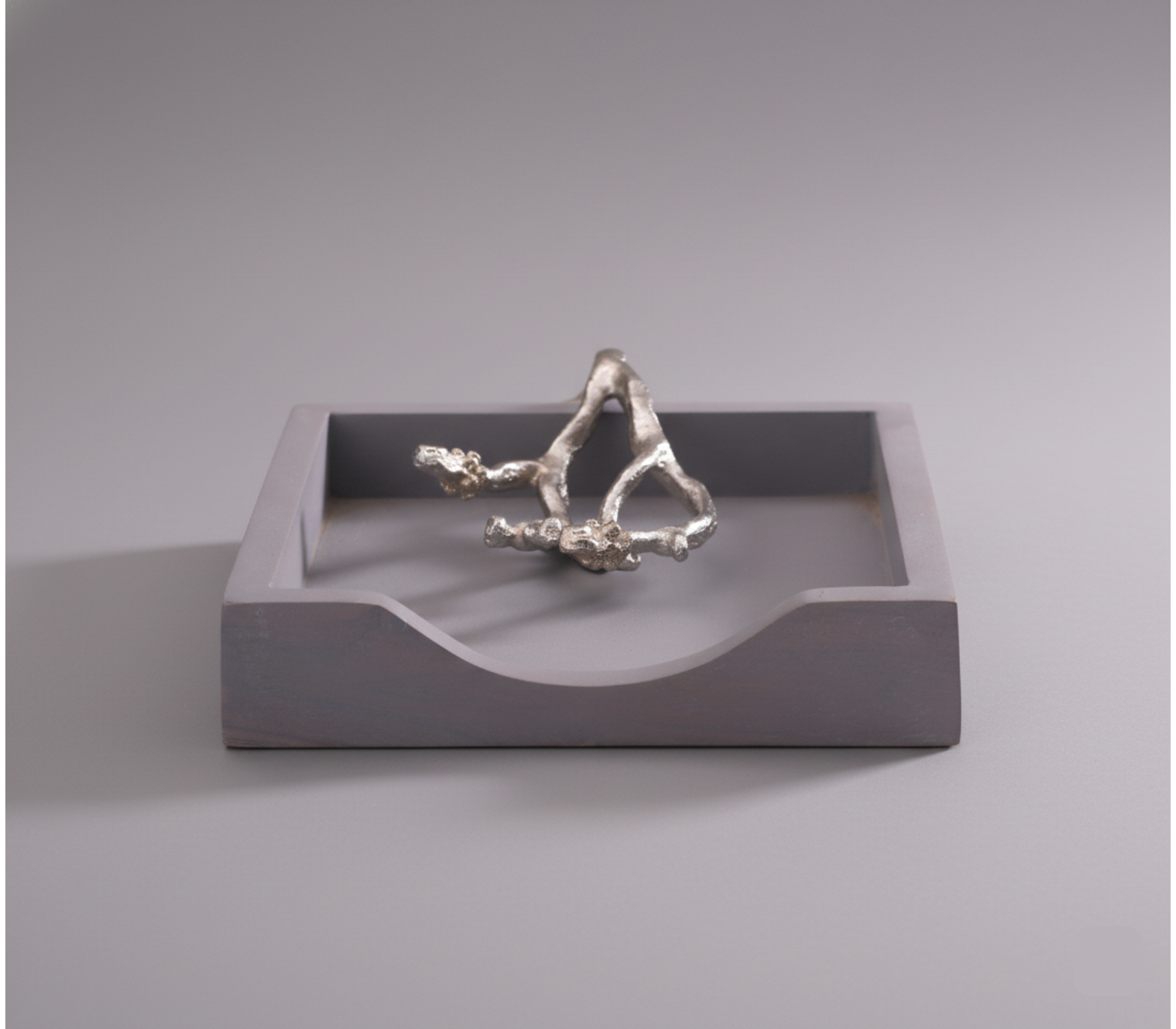 Leaves With Buds Serviette Holder