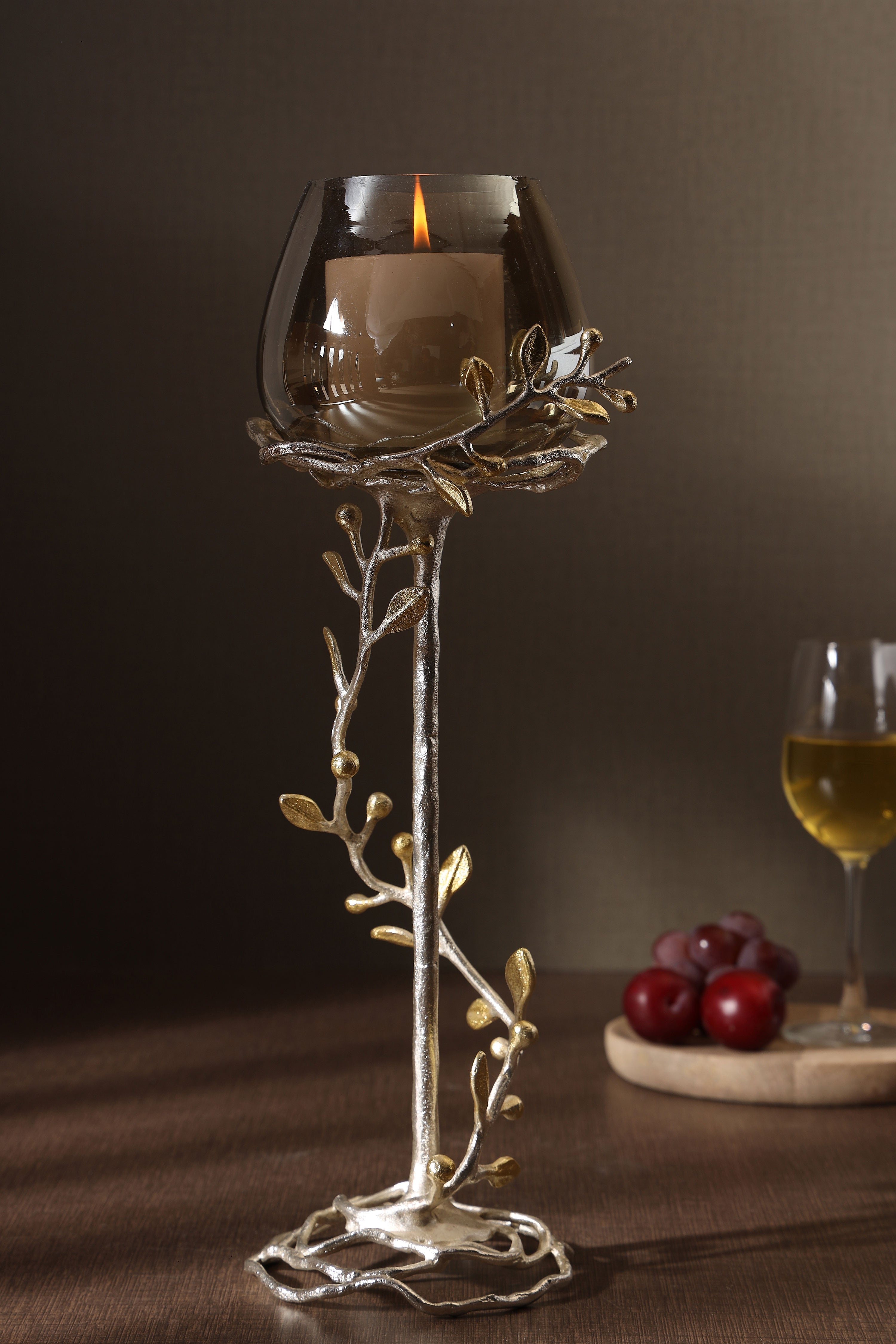 Scintilla Candle Holder