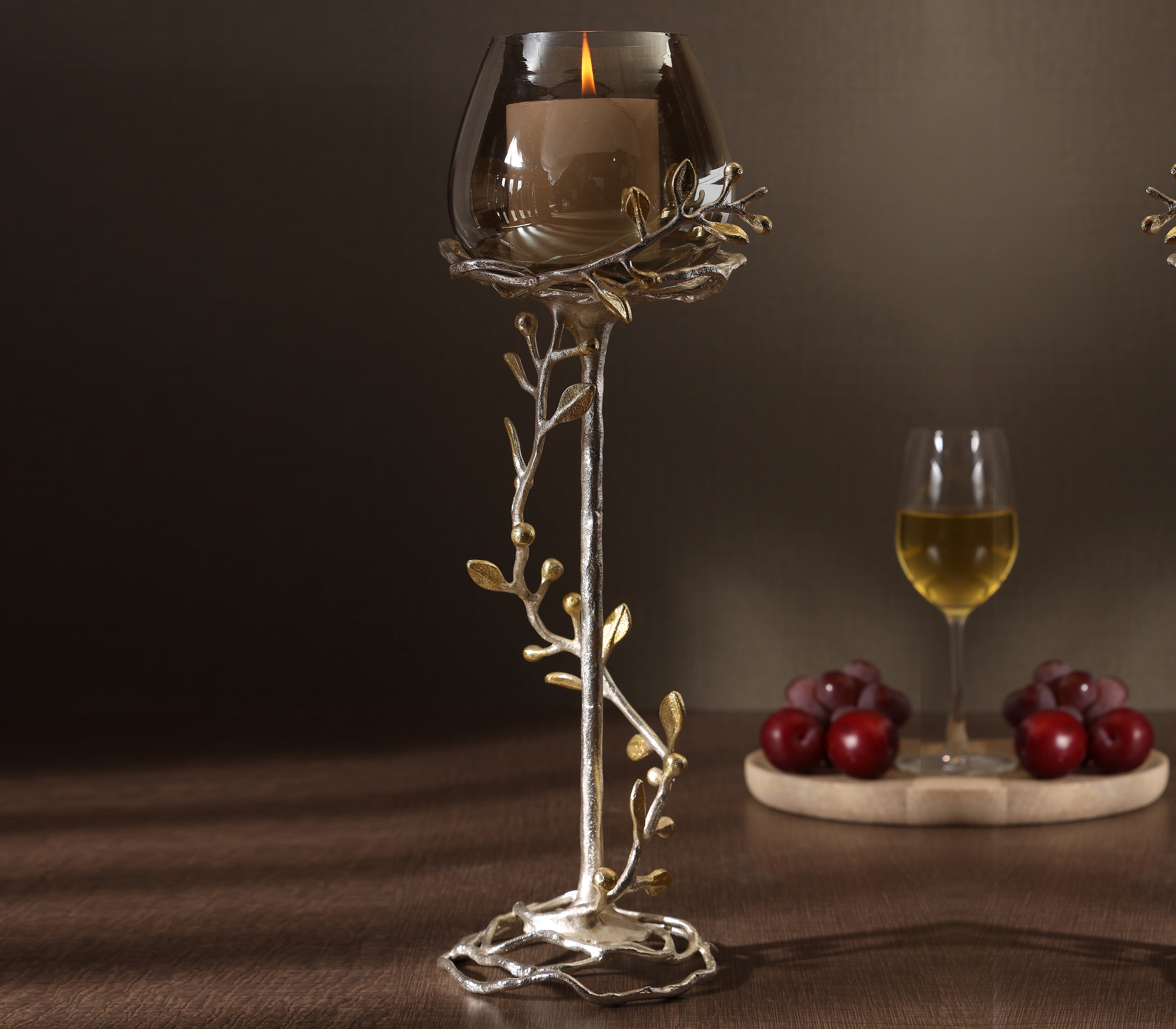 Scintilla Candle Holder